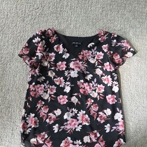 Elegant Floral Short Sleeve Blouse